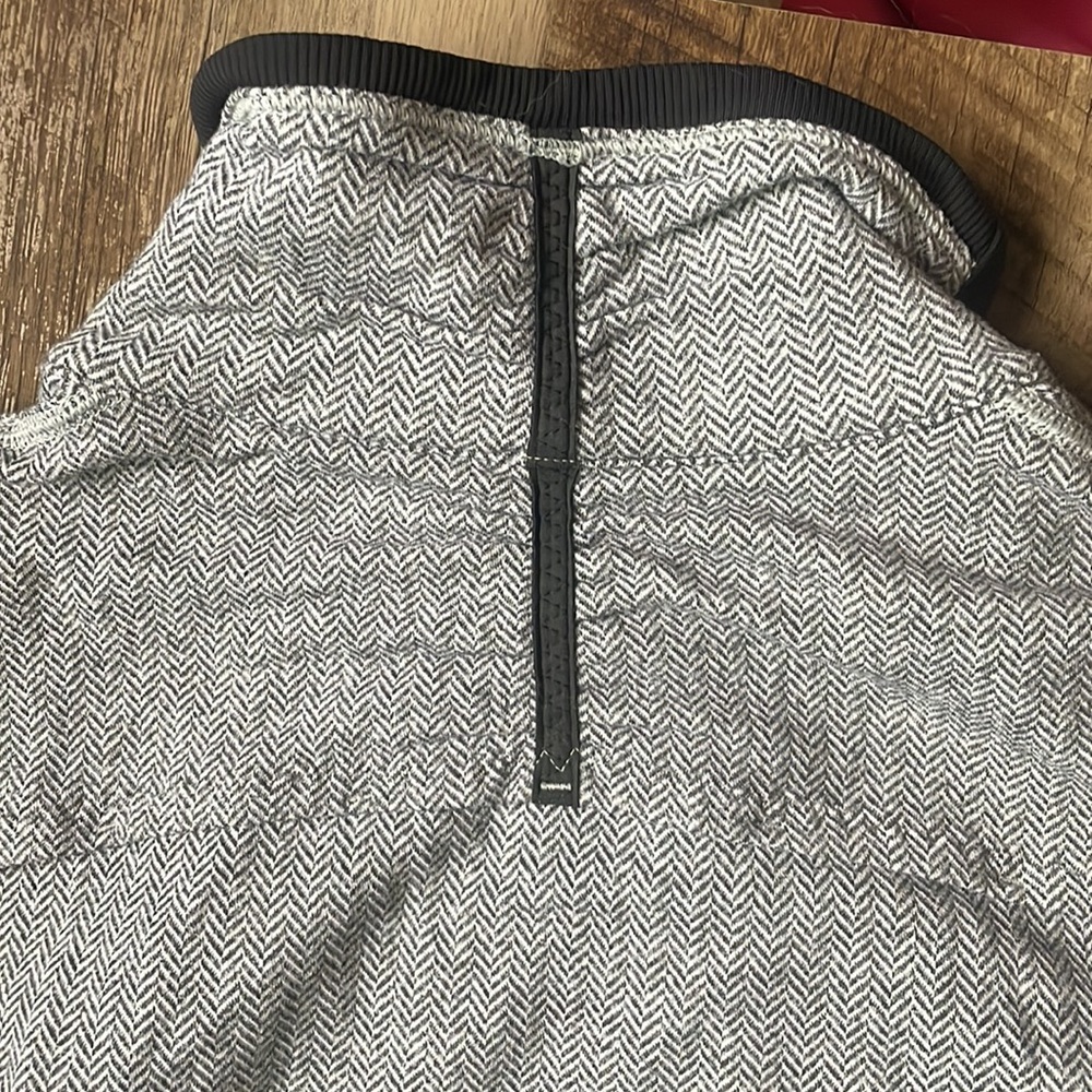 Lululemon Jacket - Picture 5 of 8